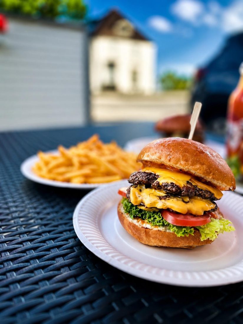 MAVA Smash Burger mit krosser Kruste